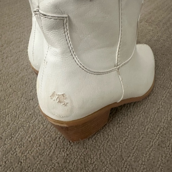 Billini White Women’s Cowboy Boots - Picture 5 of 5